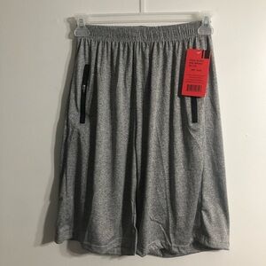 Cougar Sport Big boy ‘s Sports short two zip up side pockets pull on gray 14/16